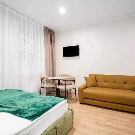 Airport-bus - 13 North - Family 9 Apartament