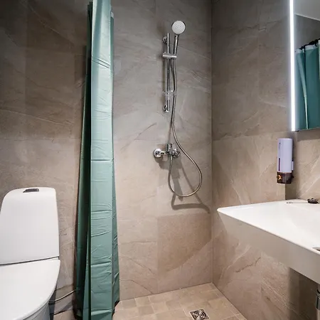 Airport-bus - 13 North - Family 9 Apartman *