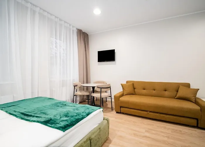 Airport-bus - 13 North - Family 9 Apartman