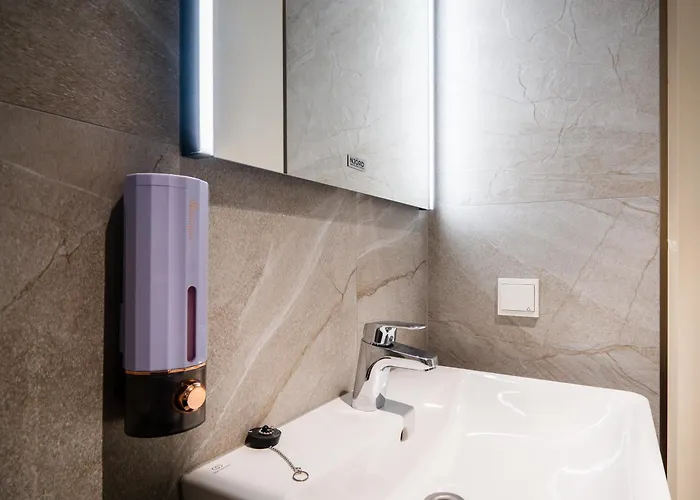 Apartman Airport-bus - 13 North - Family 9 *