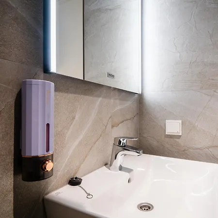 Apartamento Airport-bus - 13 North - Family 9 *